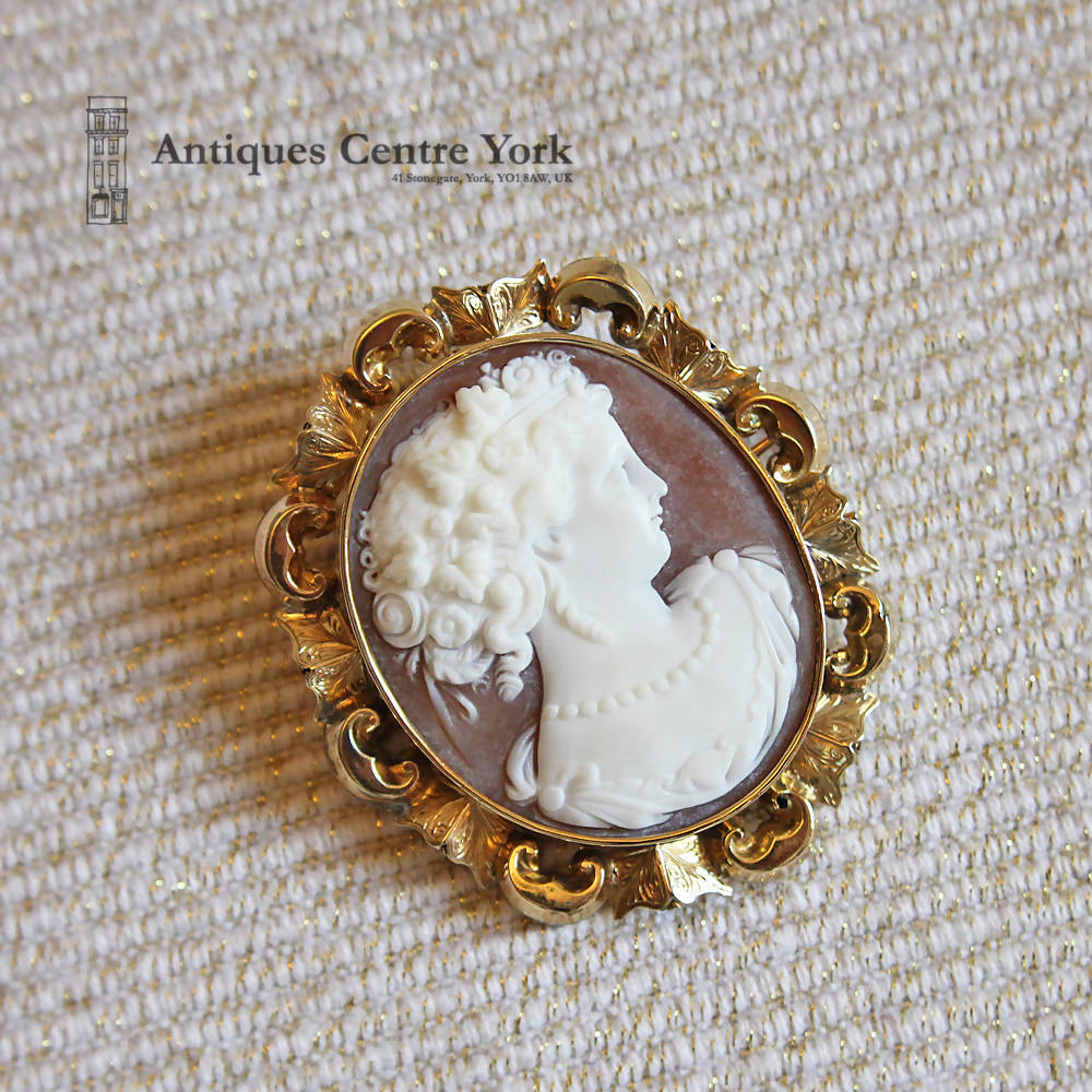 Vintage Cameo Pendant 1.75in 12gm Gold Necklace Victorian Engraved Pin Brooch