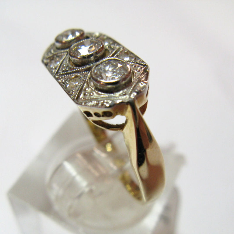 Art Deco Gold & Diamond Ring