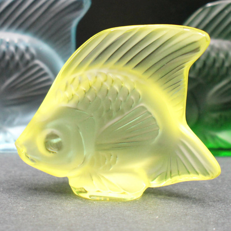 New Lalique: Yellow fish seal/sculpture