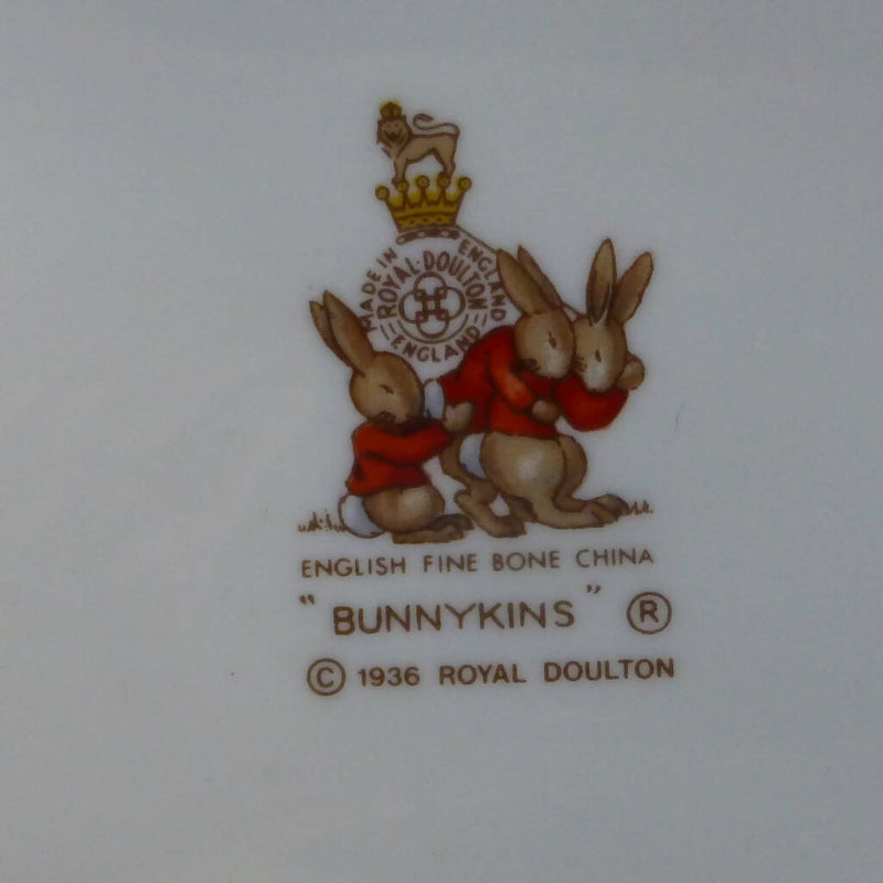 Royal Doulton Bunnykins Tea Plate - Portrait Painter