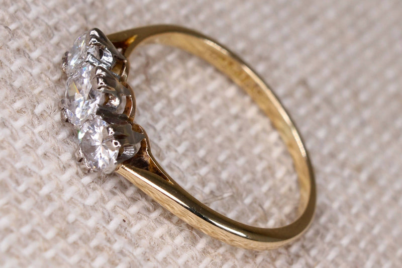 Vintage 18ct Gold & Platinum Diamond Trilogy Ring