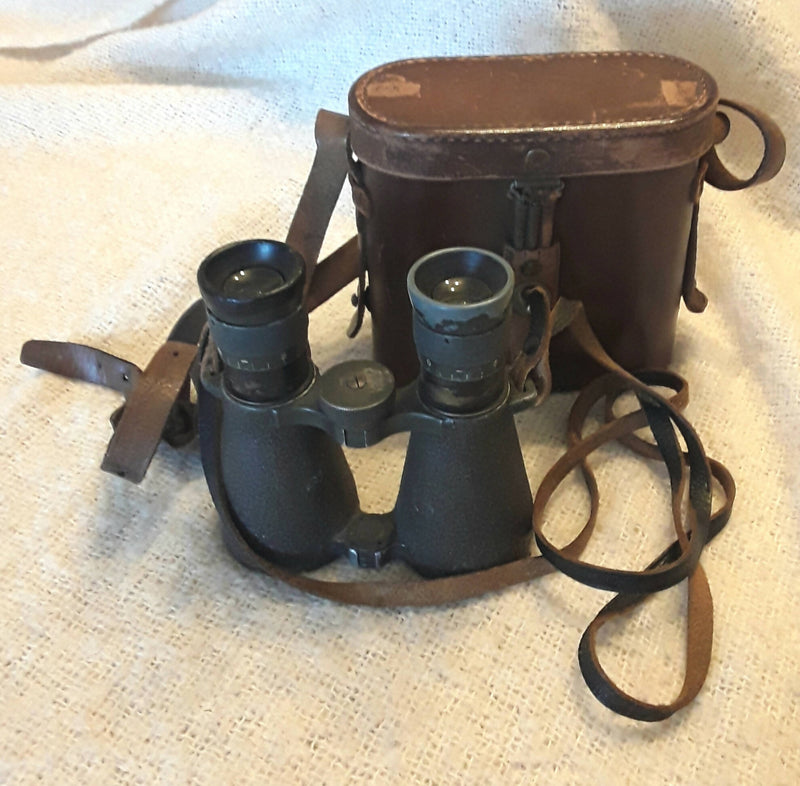 A Pair Of World War One Imperial German Army Officers Trench Binoculars and Case.