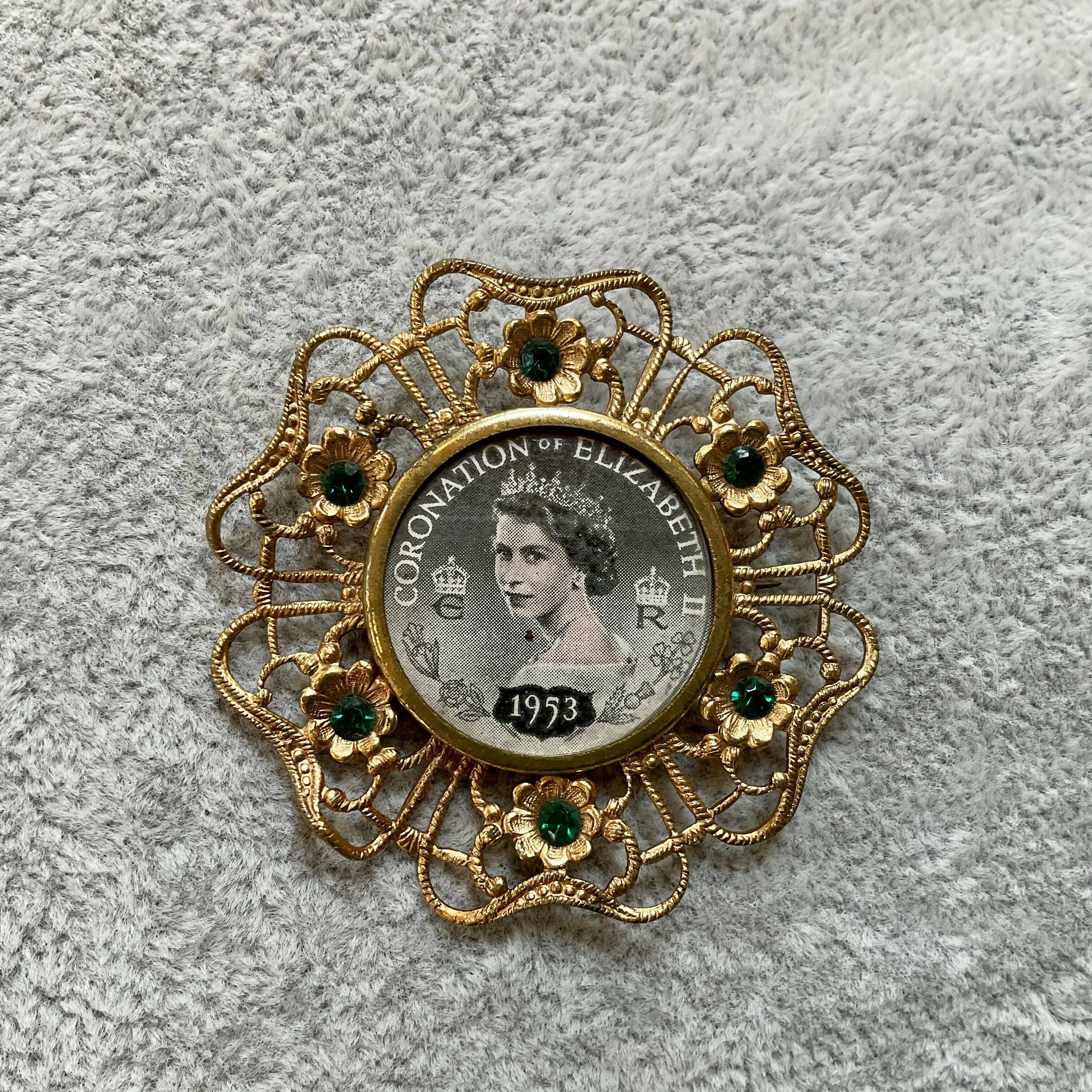 1953 coronation brooch