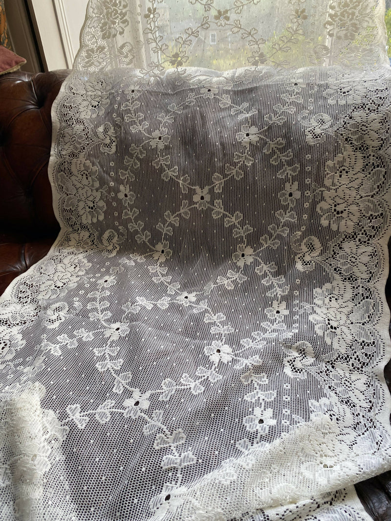 Country Cottage 27” cream cotton lace available off the roll per metre