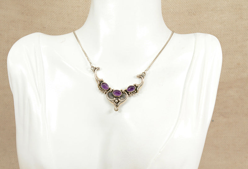 Silver Art Nouveau Style Amethyst Necklet