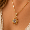 9ct Gold Aquamarine Ornate Pendant & 9ct Gold Chain