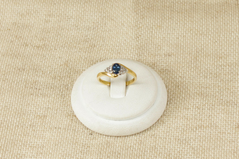 18ct Gold Sapphire Cluster Ring