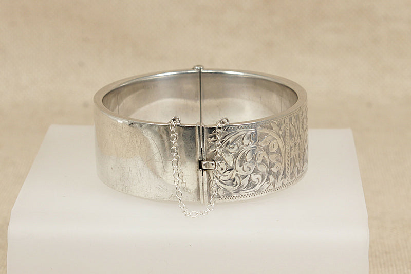 Vintage Silver Hinged Cuff Bangle