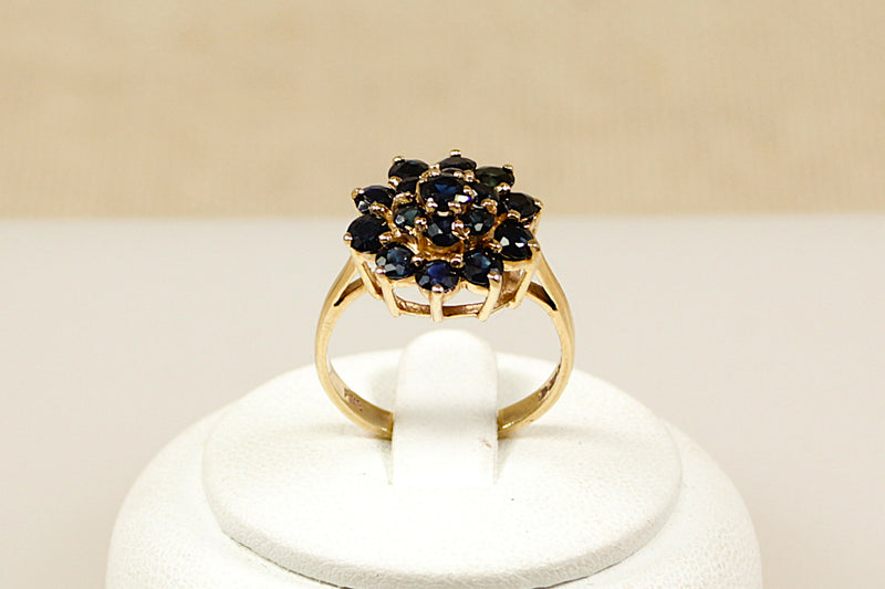 9ct Gold & Sapphire Cluster Ring