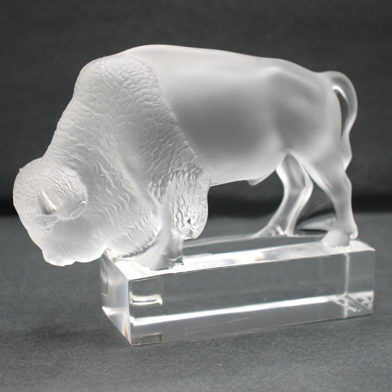 Lalique-Bison-paperweight-24k013a