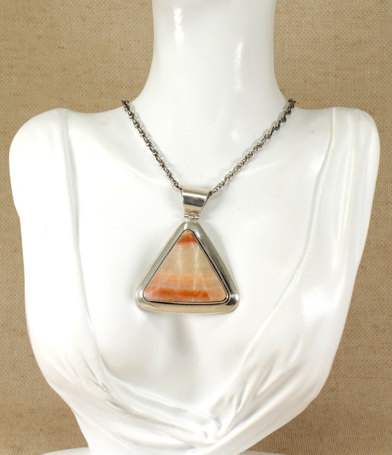 Silver and Agate Designer Pendant & Chain