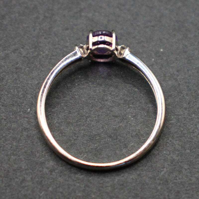 9ct-white-gold-amethyst-solitaire-25a007c