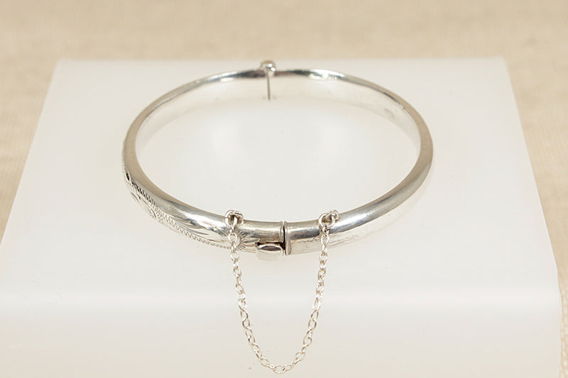Vintage Silver Hinged Bangle 1971