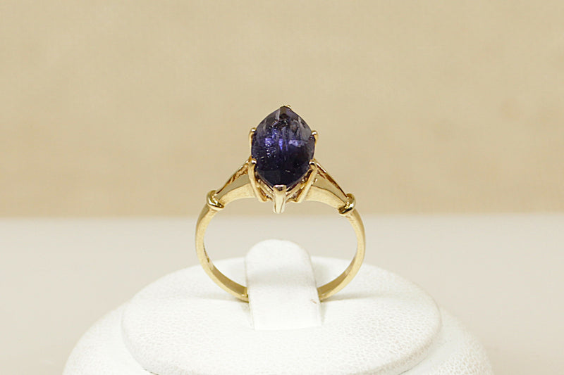 9CT Gold & Blue Iolite Solitaire Ring