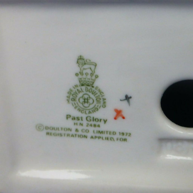 Royal Doulton Figurine Past Glory HN2484