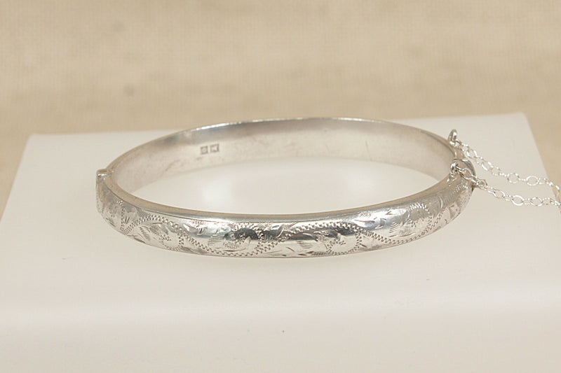 Vintage Silver Hinged Bangle