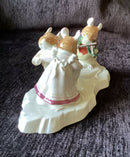 Royal Doulton Brambly Hedge figurine Doulton Ice Ball figurine DBH30 Limited Edition