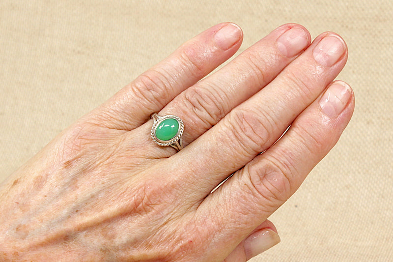 Vintage Silver & Chrysoprase Cabochon Ring