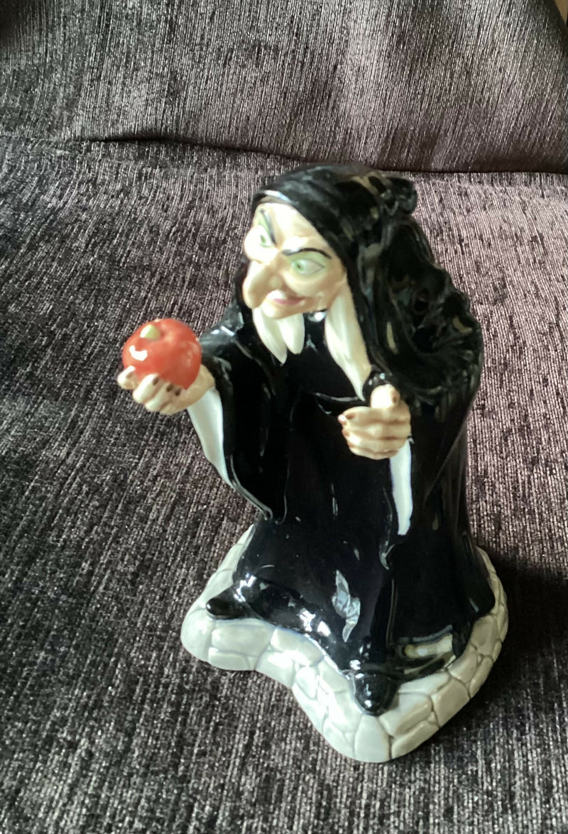 Royal Doulton Wicked Witch figurine Royal Doulton SNOW WHITE AND THE SEVEN DWARFS figurine SW30