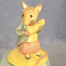 Beswick Beatrix Potter Figurine Beswick Johnny Townmouse Eating Corn figurine