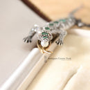 Vintage 15ct Gold Emerald & Diamond Salamander Brooch