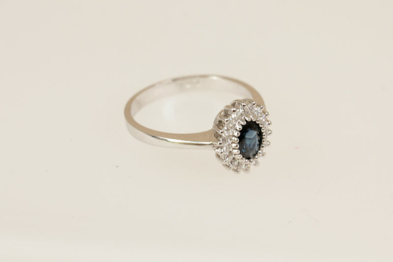 18ct White Gold Sapphire & Diamond ‘Diana’ Style Cluster Ring