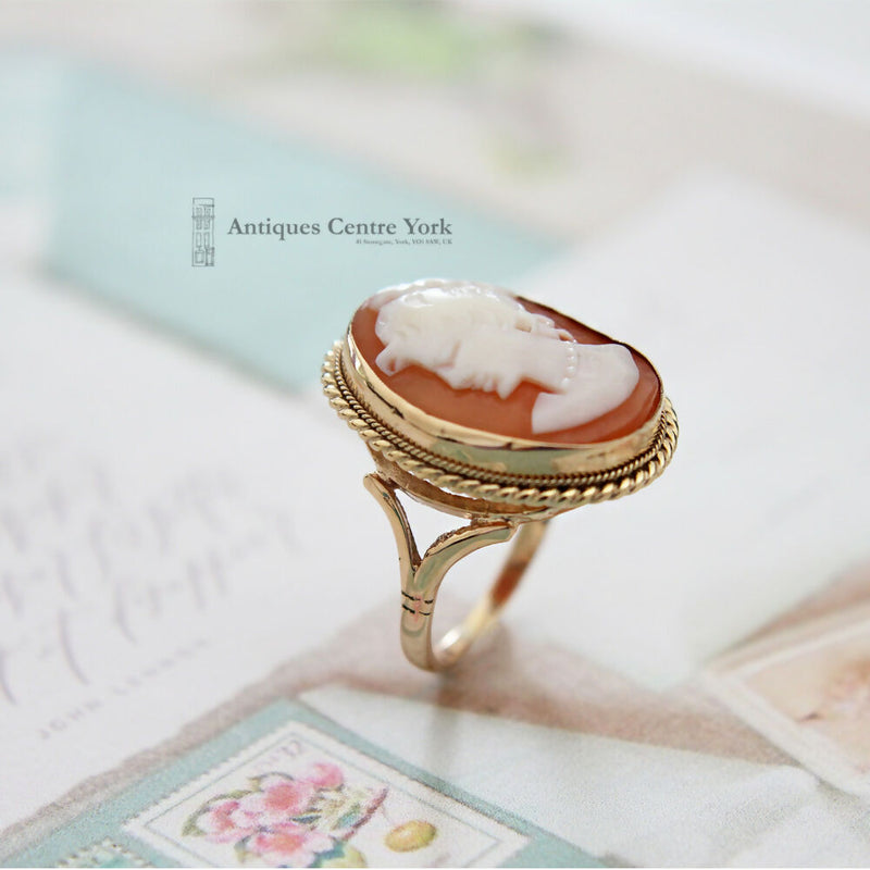 9ct Cameo Ring