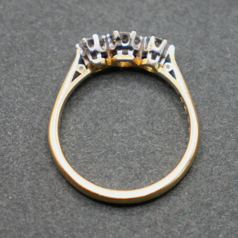 18ct gold diamond trilogy ring