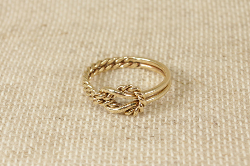 9ct Gold Sweetheart Knot Ring