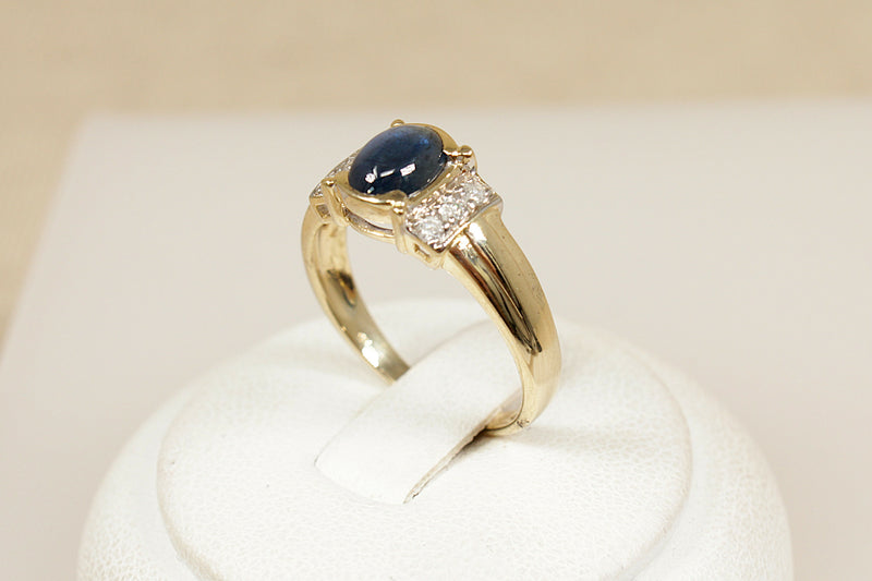 9ct Gold Cabochon Sapphire and Diamond Ring
