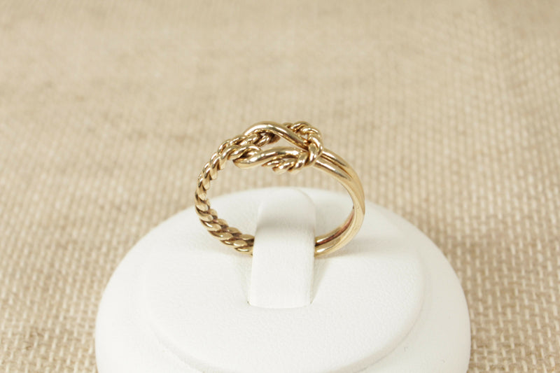 9ct Gold Sweetheart Knot Ring