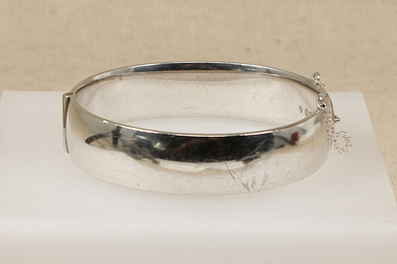 Vintage Silver Hinged Bangle