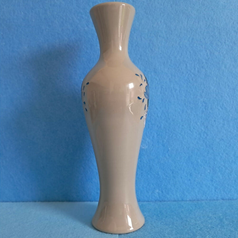 A Moorcroft Vase (8 inch) in Bursting Bubbles by Emma Bossons