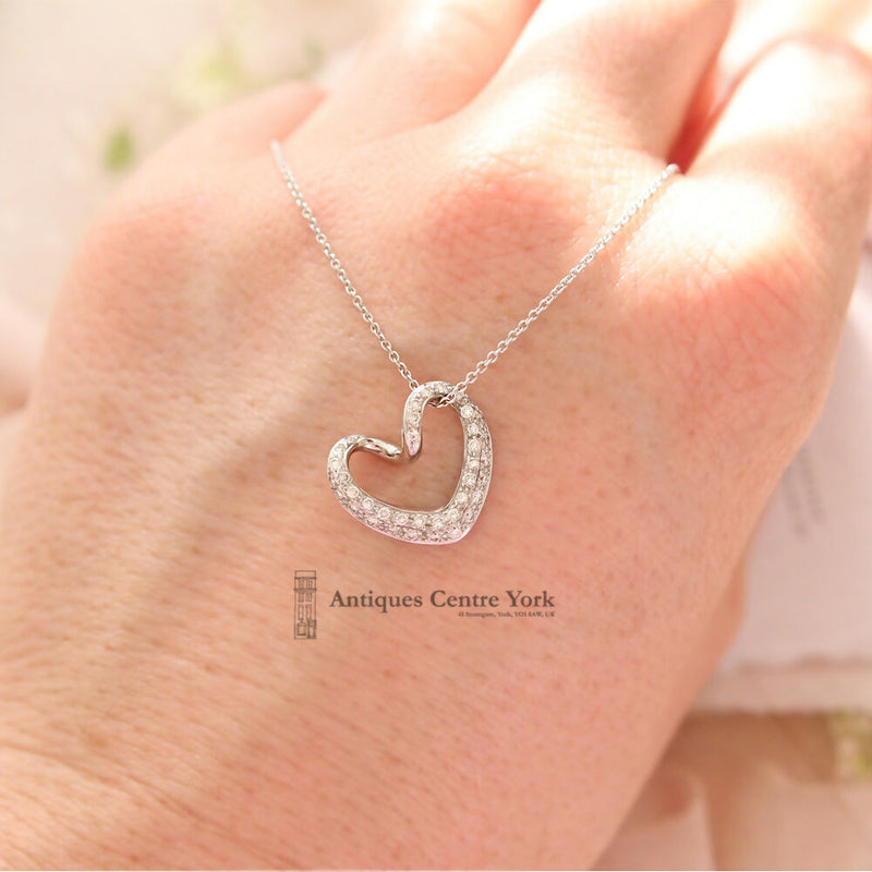 18ct White Gold Diamond Heart