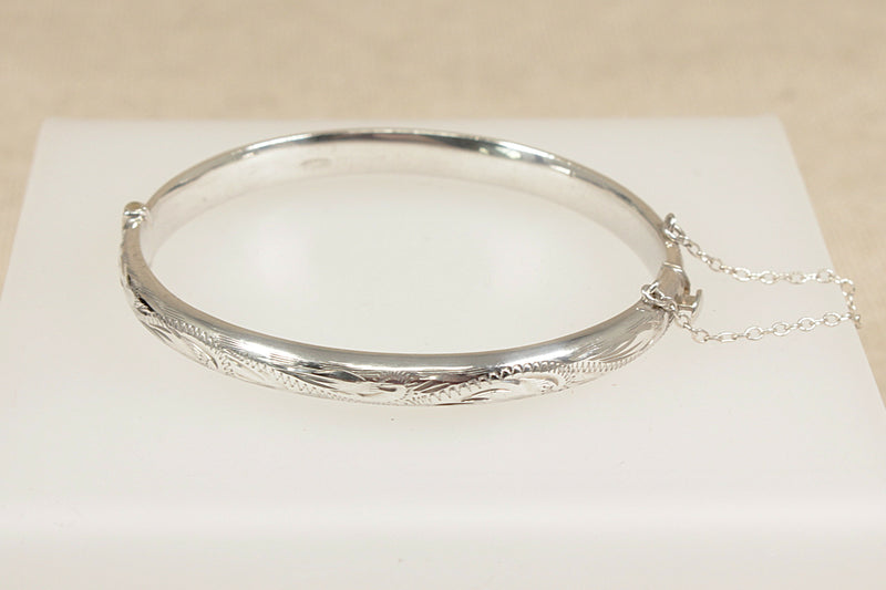 Vintage Silver Hinged Bangle 1971