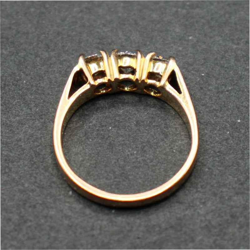 18ct-gold-diamond-trilogy-25c010c