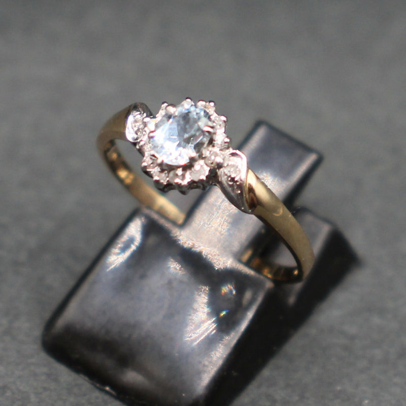 9ct-gold-aquamarine-and-diamond-cluster-25c011b