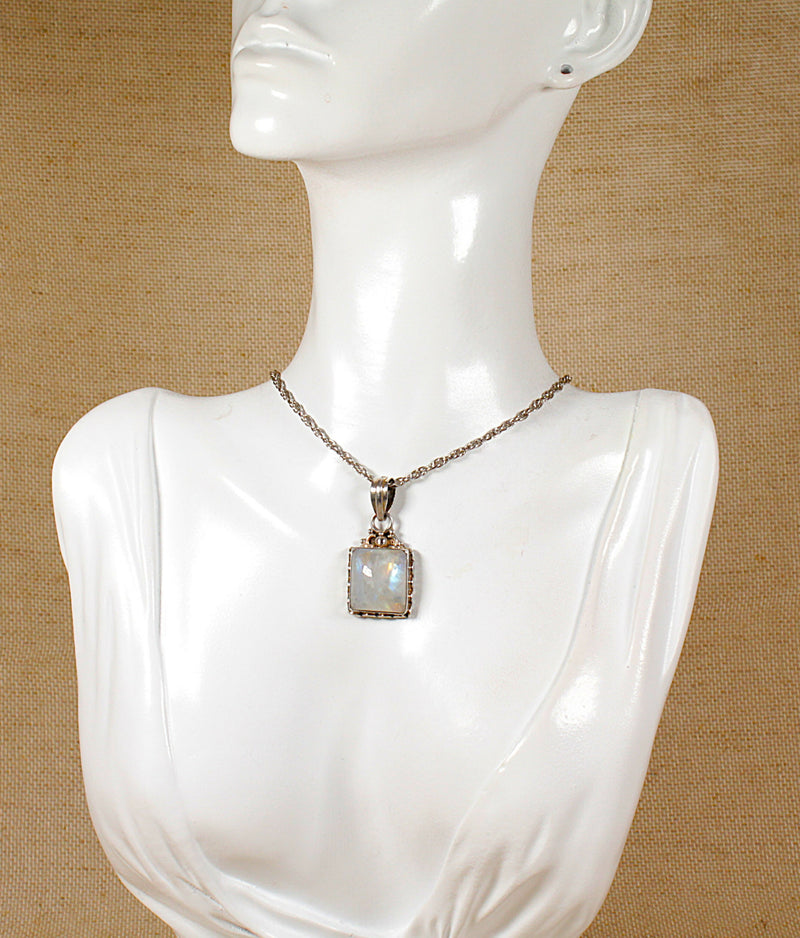 Silver and Moonstone Pendant & Chain