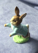Beswick Beatrix Potter figurine Beswick Peter Rabbit figurine BP2 Beswick Gold Backstamp