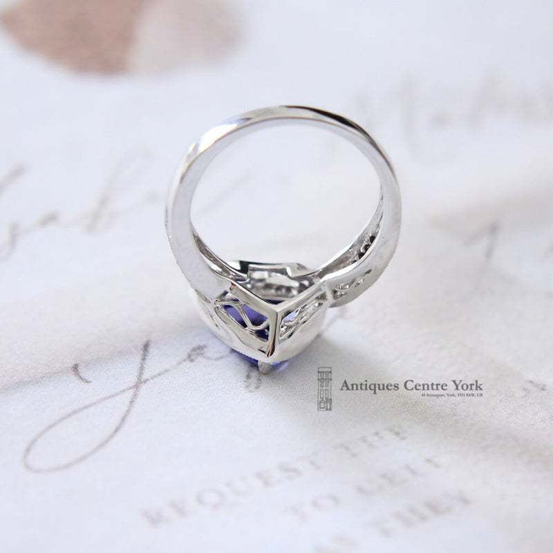 18ct White Gold Tanzanite & Diamond Ring