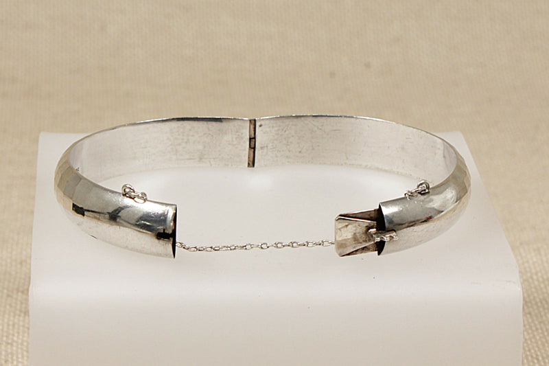 Vintage Silver Hinged Bangle