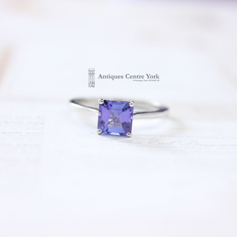 Platinum Tanzanite 2.00cts Solitaire Ring