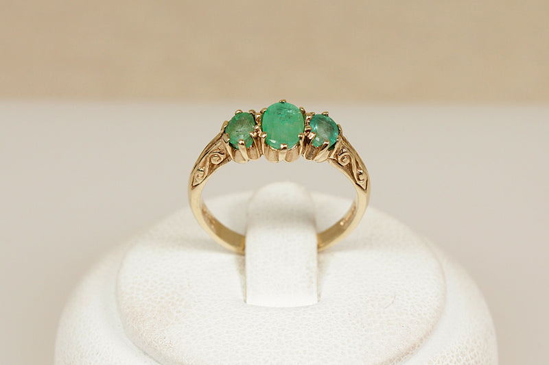 9ct Gold Emerald Trilogy Ring