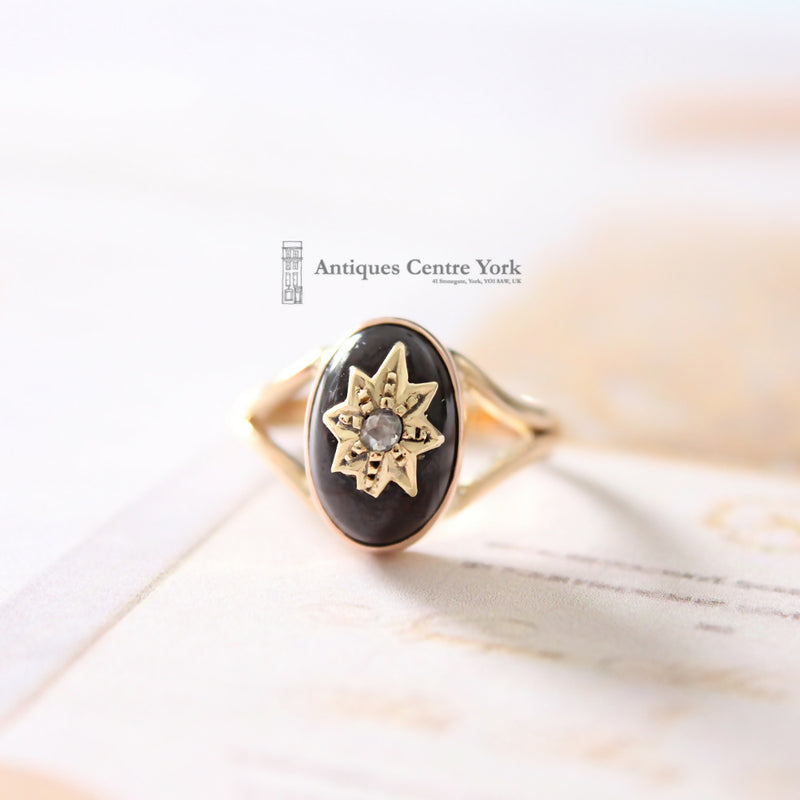 Antique 18ct Garnet & Diamond Ring