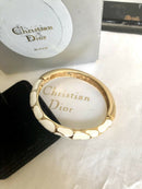 CB784E11-8335-4494-BF61-D484F3F6E9B5