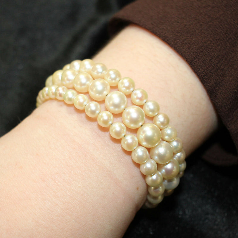 Three-row-graduated-pearl-expanding-bracelet-24L004a