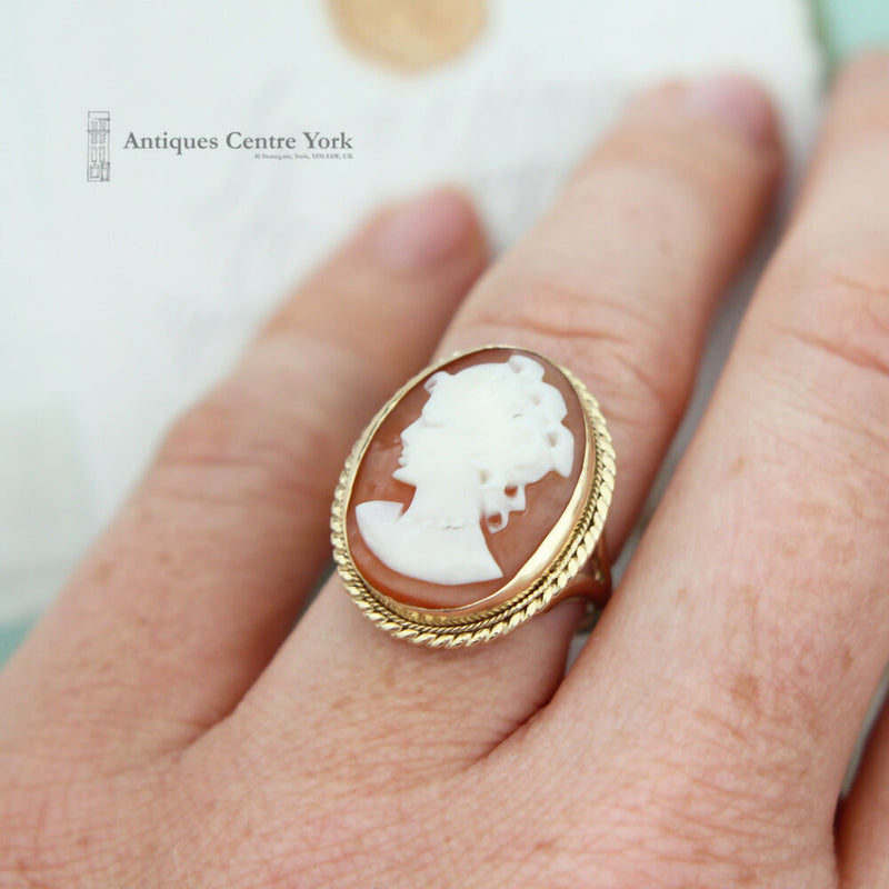 9ct Cameo Ring