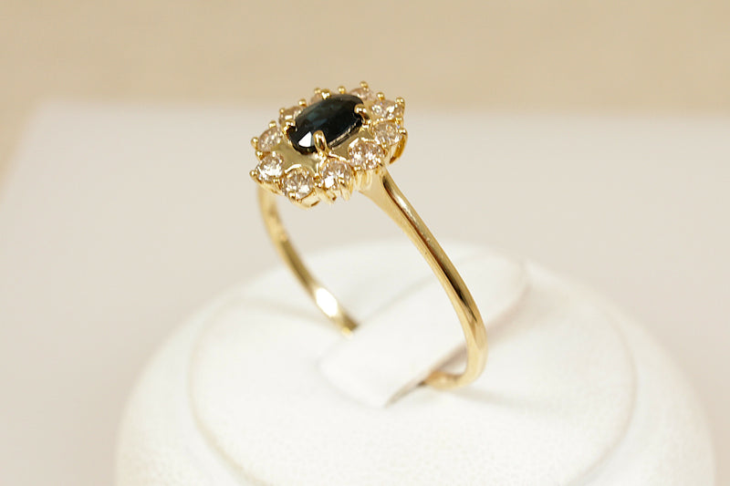 18ct Gold Sapphire & Diamond ‘Diana’ Style Cluster Ring