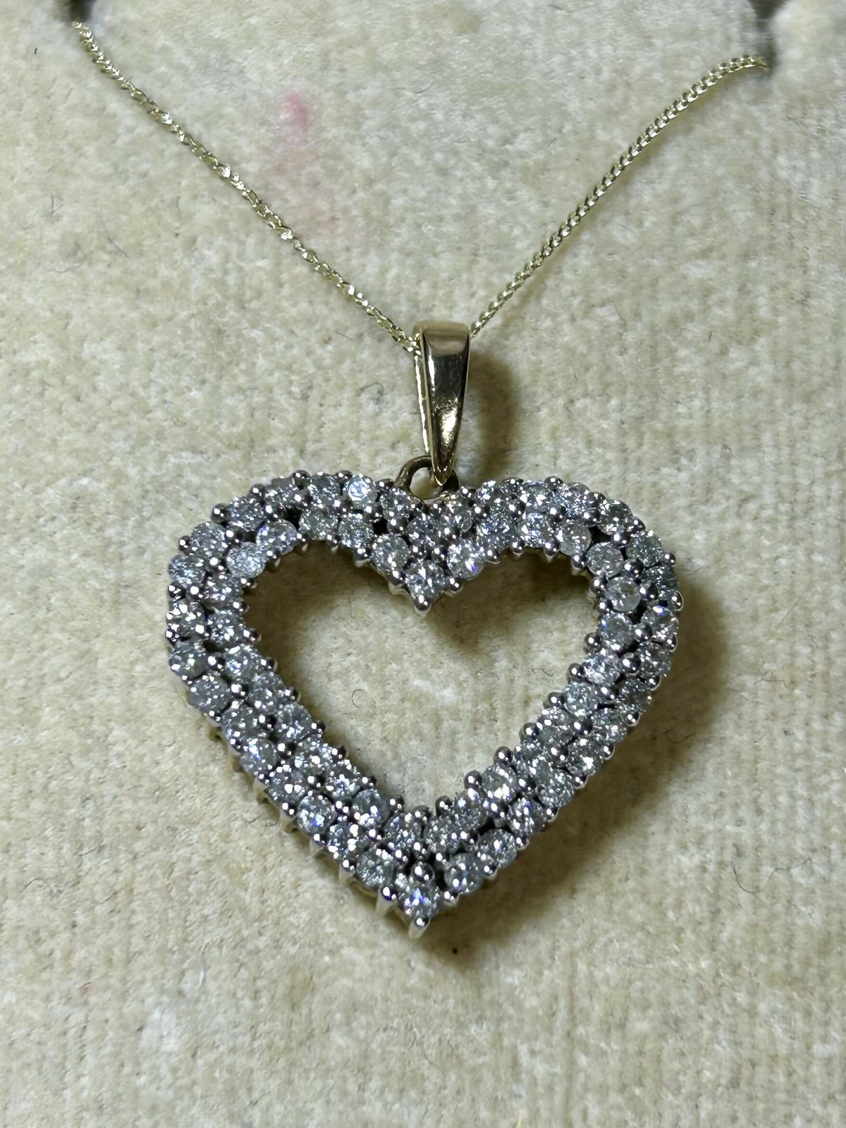 14k popular Diamond Heart Pendant Necklace