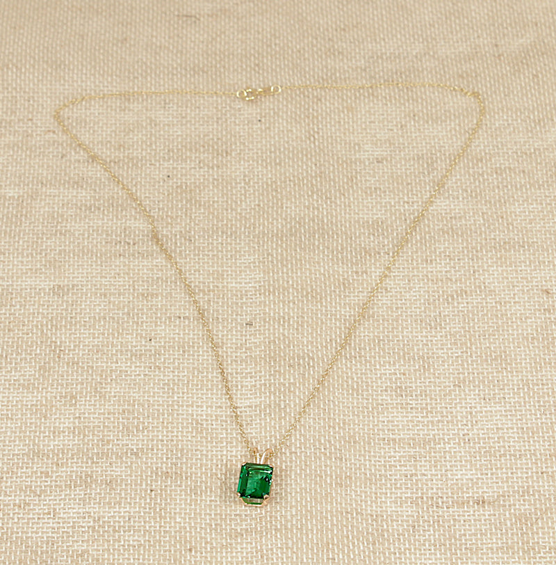 9ct Gold Green Diopside Pendant & Chain